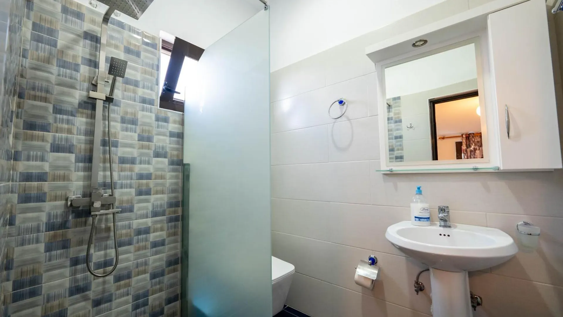 Apartment Flower Garden Villa Ksamil