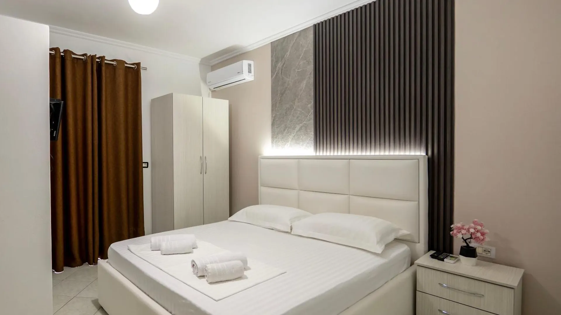 Apartment Flower Garden Villa Ksamil