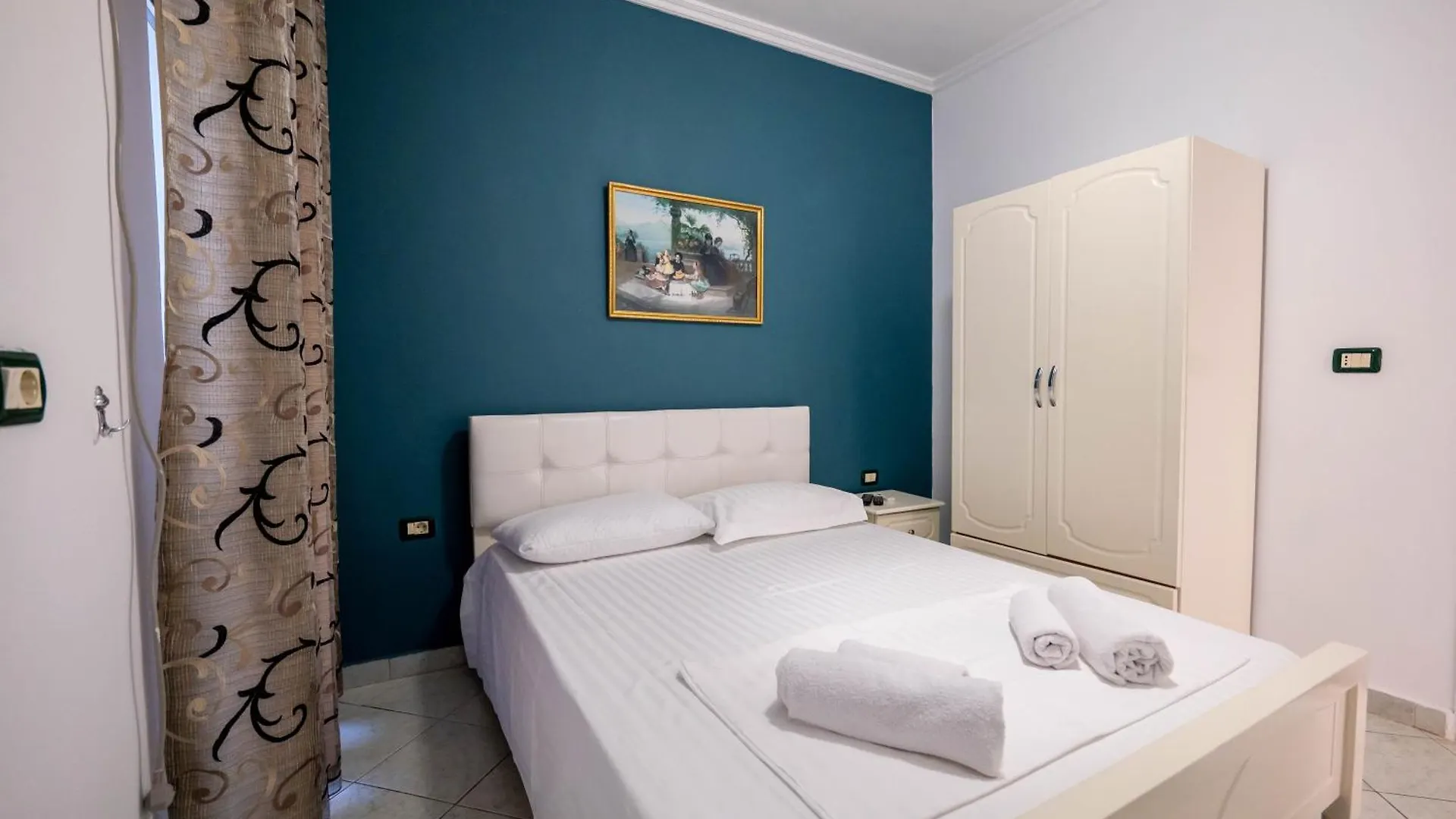 Flower Garden Villa Ksamil Apartment