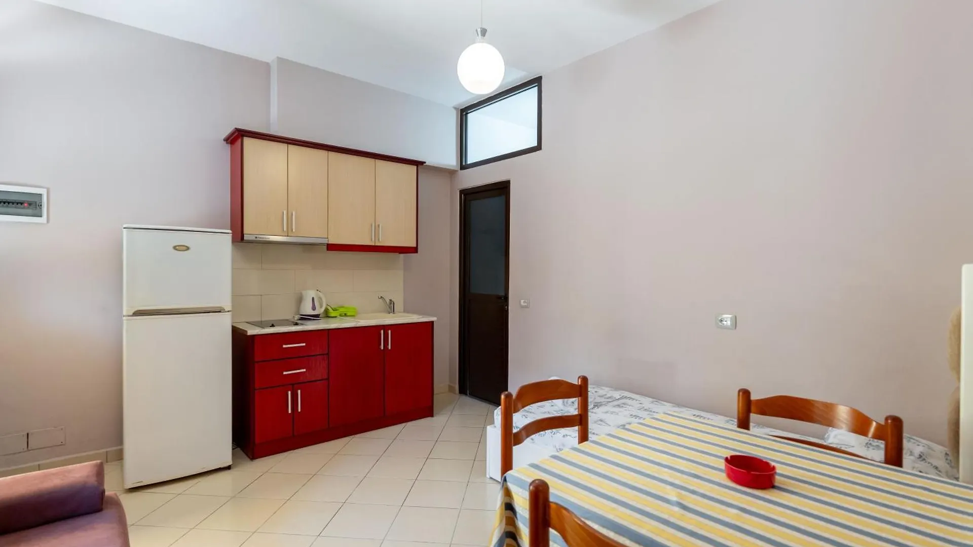 Flower Garden Villa Ksamil Apartment