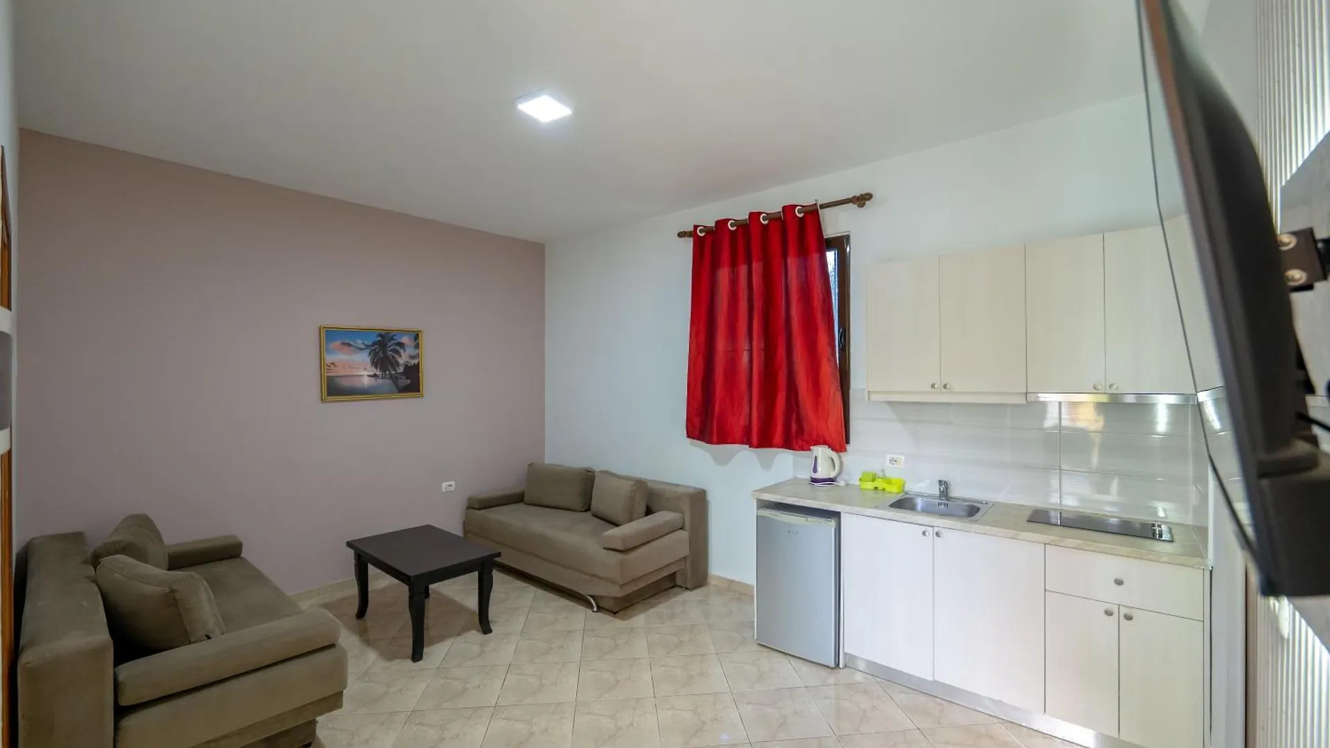 Flower Garden Villa Ksamil Apartment