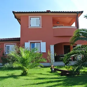 https://villa-ancora-medulin.in-istria.net